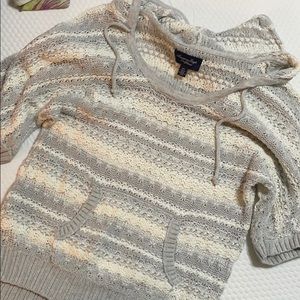 American Eagle pullover sweater